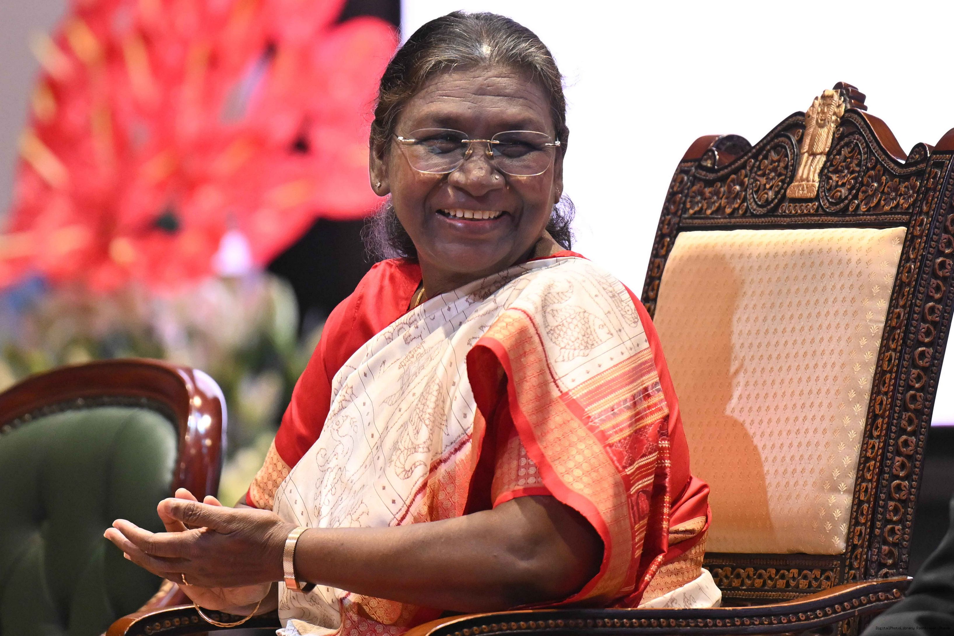 Her life and leadership continue to inspire crores of people across the country: PM Modi extends Birthday Wishes to President Murmu
