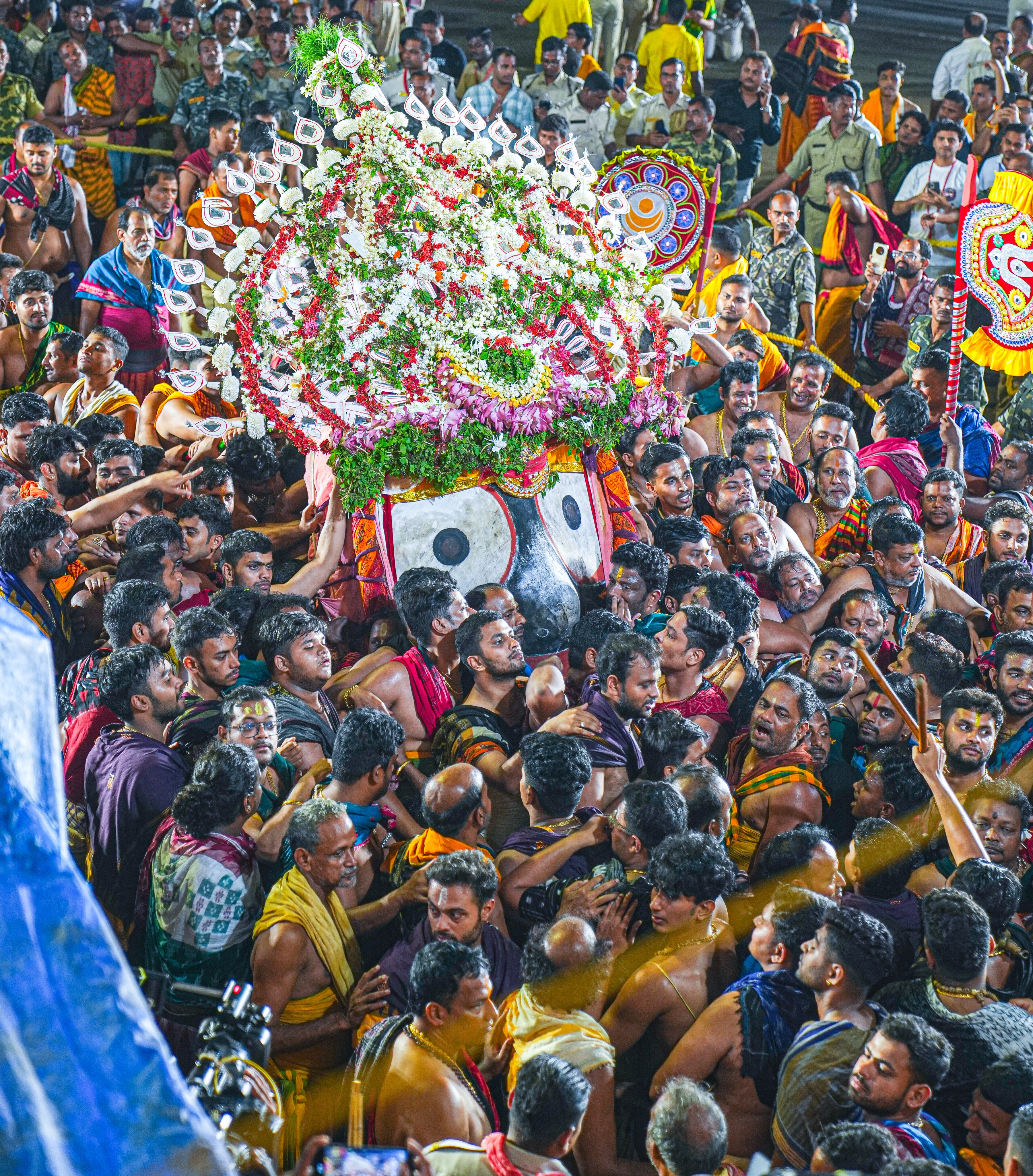 The Pahandi Bije ritual of “Chaturdha Murti” at Puri concludes with the sound of traditional musical instruments