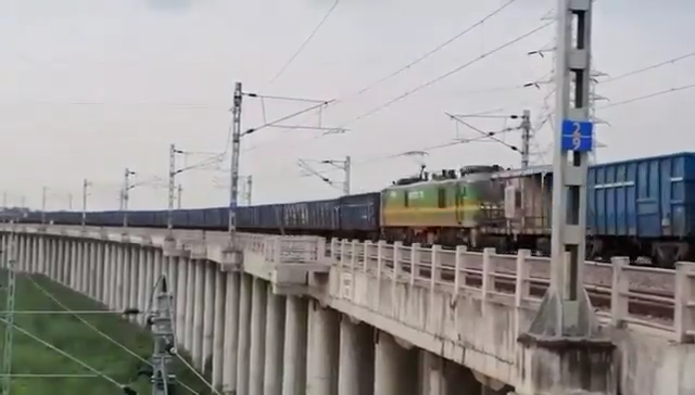 ‘Rudrastra’ – Bharat’s longest freight train (4.5 km long): Ashwini Vaishnaw – Minister of Railways