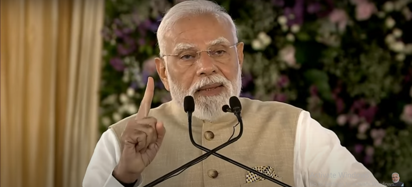 In this decade electronics production has increased by nearly 500%, Mobile Phone production by 2,700% : PM Modi