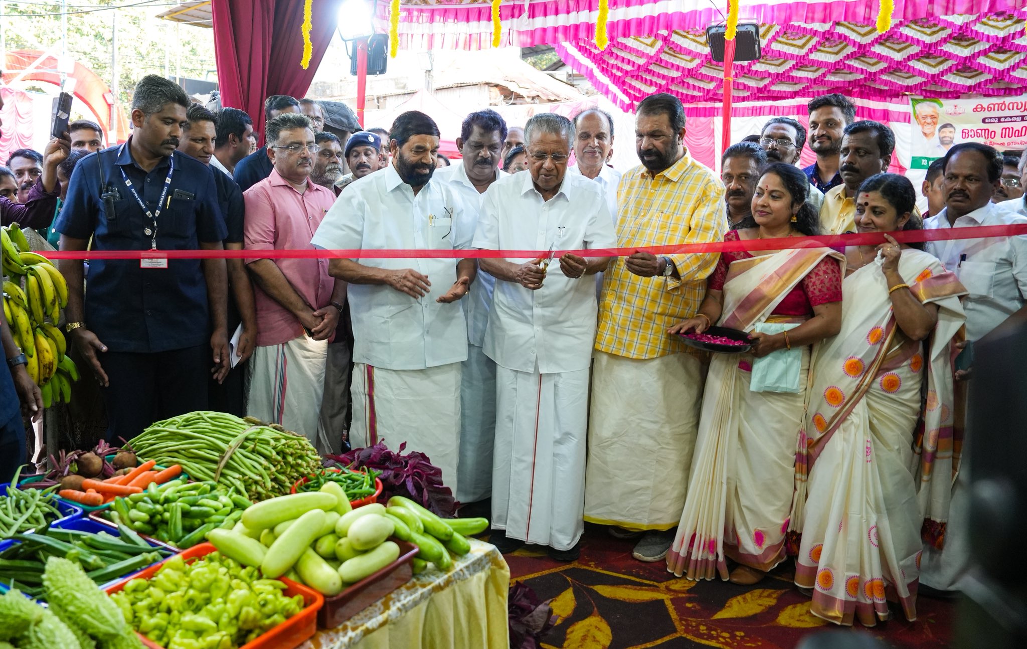 For 10 days, 1800 outlets across Kerala will offer essentials at subsidised rates & discounts up to 40% for Onam
