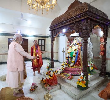 I went to Delhi’s Chittaranjan Park to take part in the Durga Puja celebrations: PM Modi