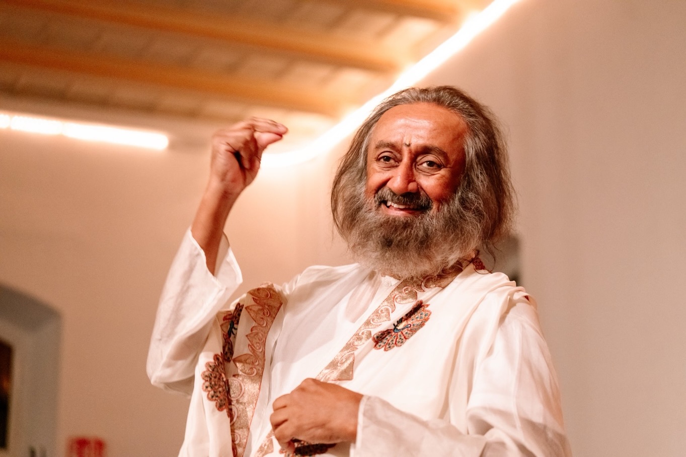 ‘Taking your attention to that in you…’ : Sri Sri Ravi Shankar