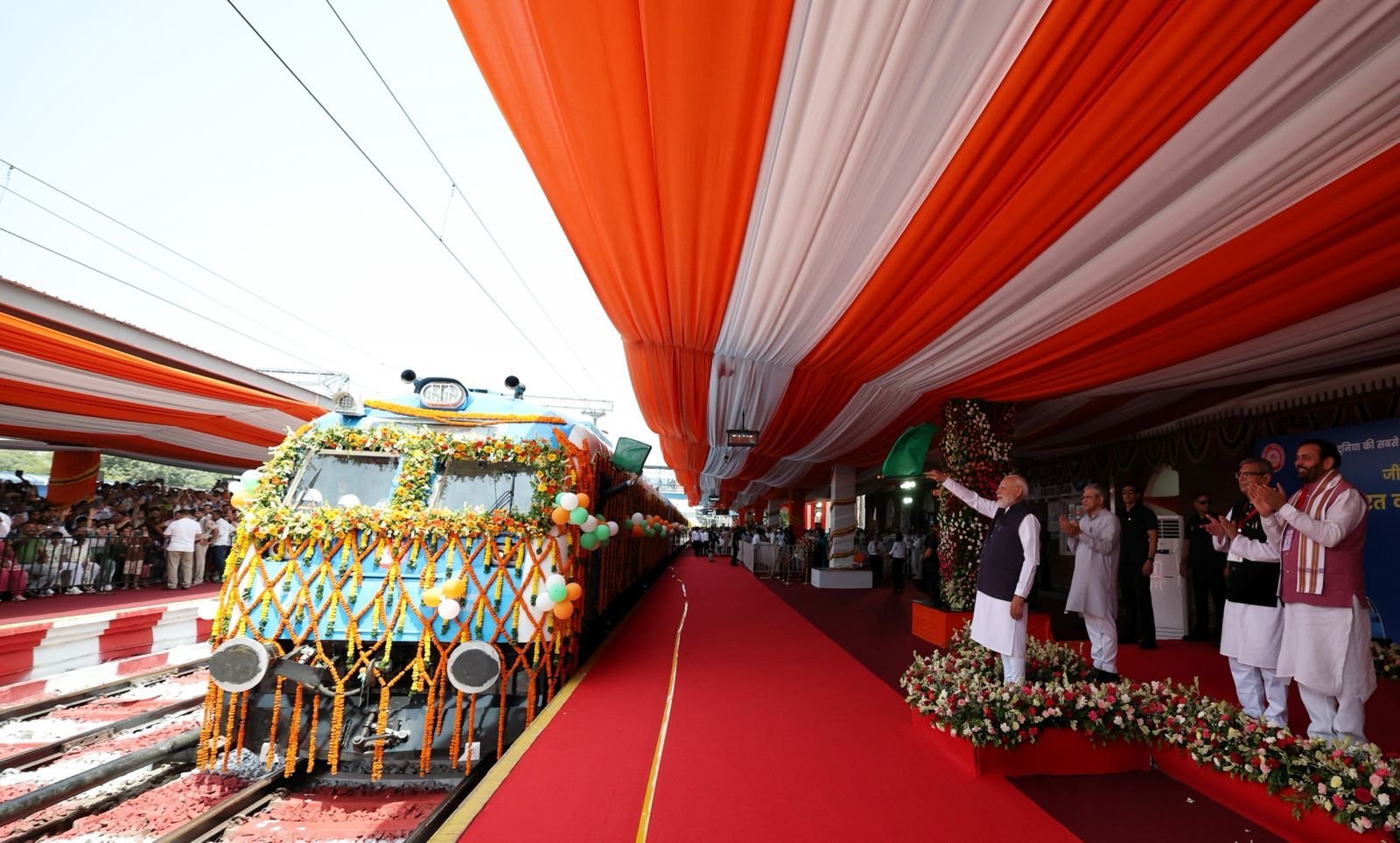 PM Modi Flags Off India’s First Hydrogen Train | India Enters Hydrogen Rail Era